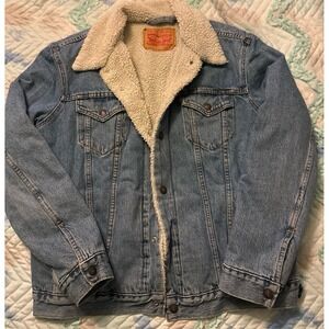Levi Strauss Men's Sherpa Lined Light‎ Wash Denim Jean Jacket, Large